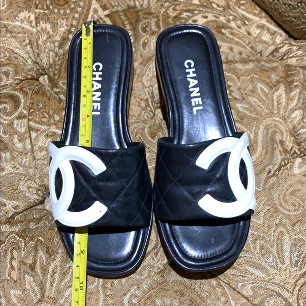 Chanel carbon slides